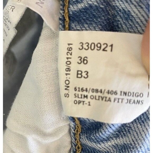 Zara Jeans Slim Olivia Straight Leg Raw Hem Distressed Light Wash Size 4 - Picture 9 of 10